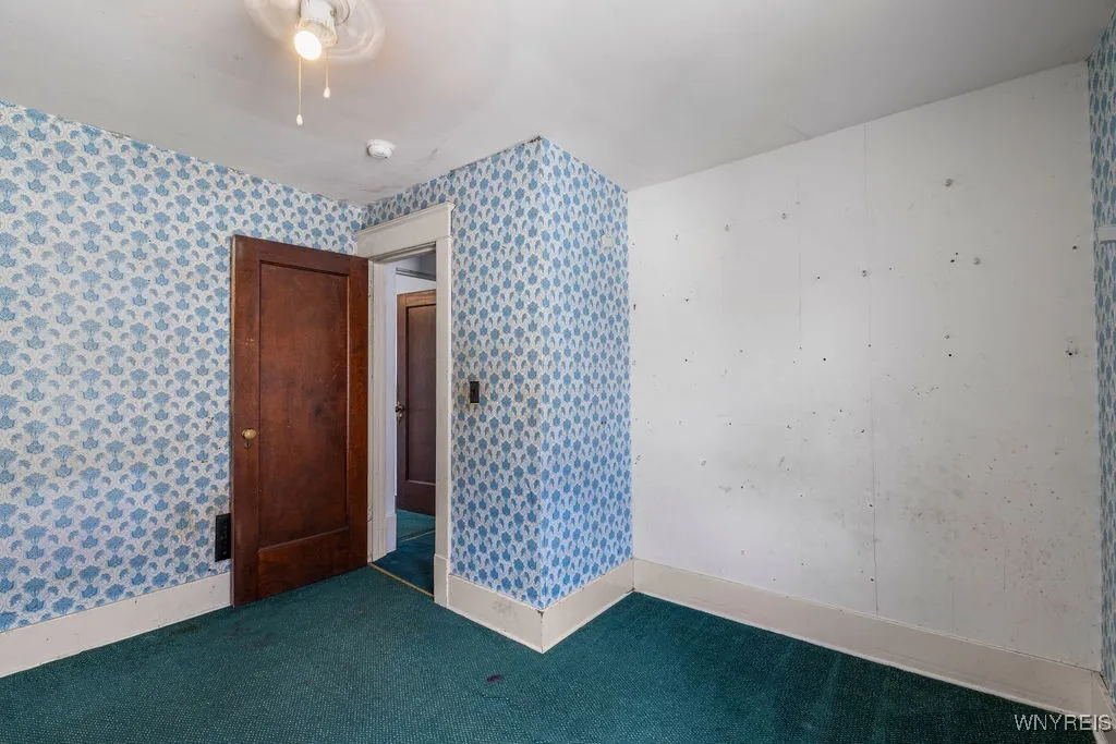106 Lasalle Avenue, Buffalo, New York 14214, Buffalo, New York 14214, 4 Bedrooms Bedrooms, 5 Rooms Rooms,1 BathroomBathrooms,Residential,For Sale,106 Lasalle Avenue, Buffalo, New York 14214,B1618784