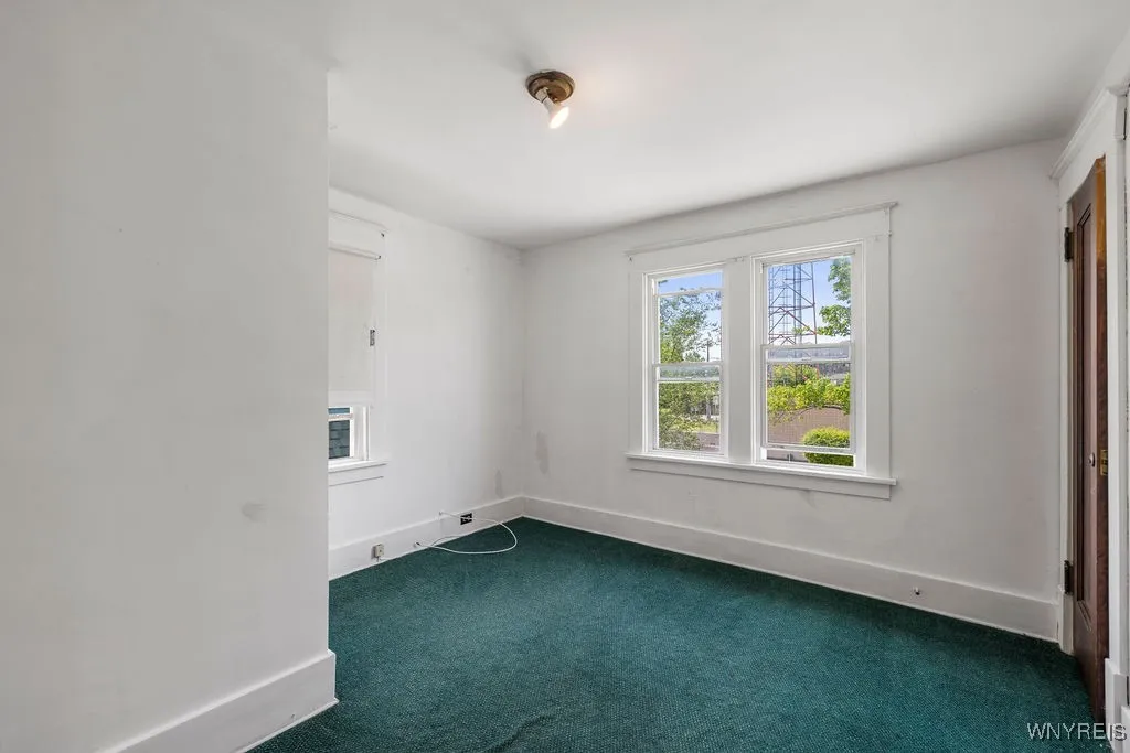 106 Lasalle Avenue, Buffalo, New York 14214, Buffalo, New York 14214, 4 Bedrooms Bedrooms, 5 Rooms Rooms,1 BathroomBathrooms,Residential,For Sale,106 Lasalle Avenue, Buffalo, New York 14214,B1618784