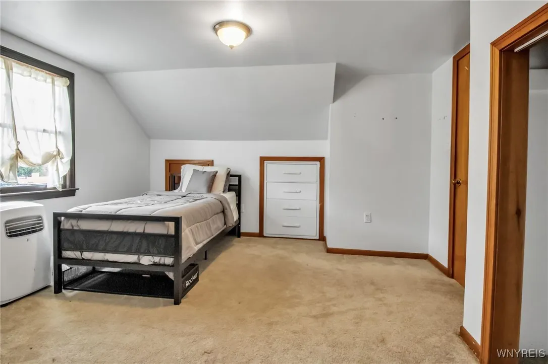 10 Irwinwood Road, Lancaster, New York 14086, Lancaster, New York 14086, 4 Bedrooms Bedrooms, 9 Rooms Rooms,2 BathroomsBathrooms,Residential,Closed,10 Irwinwood Road, Lancaster, New York 14086,0,B1621721