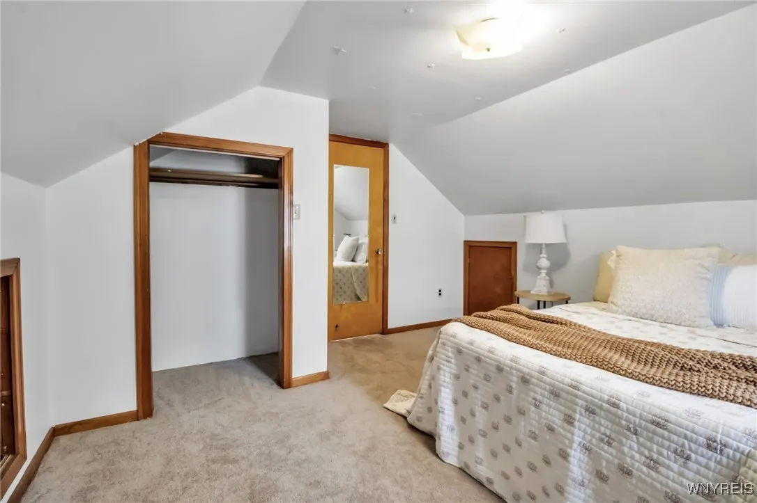 10 Irwinwood Road, Lancaster, New York 14086, Lancaster, New York 14086, 4 Bedrooms Bedrooms, 9 Rooms Rooms,2 BathroomsBathrooms,Residential,Closed,10 Irwinwood Road, Lancaster, New York 14086,0,B1621721