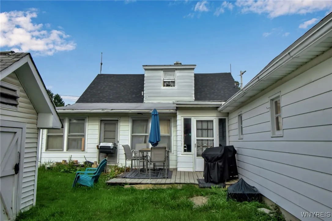 10 Irwinwood Road, Lancaster, New York 14086, Lancaster, New York 14086, 4 Bedrooms Bedrooms, 9 Rooms Rooms,2 BathroomsBathrooms,Residential,Closed,10 Irwinwood Road, Lancaster, New York 14086,0,B1621721