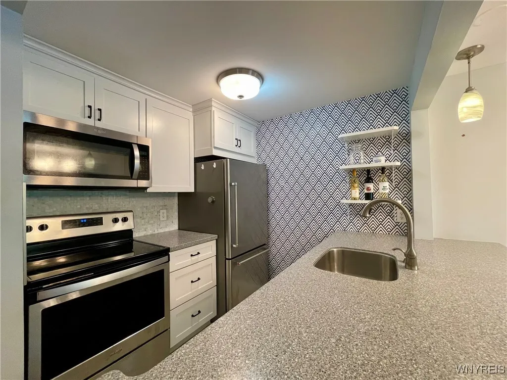 270 Buffalo Road 48, Aurora, New York 14052, Aurora, New York 14052, 2 Bedrooms Bedrooms, 7 Rooms Rooms,2 BathroomsBathrooms,Residential,For Sale,270 Buffalo Road 48, Aurora, New York 14052,B1622170
