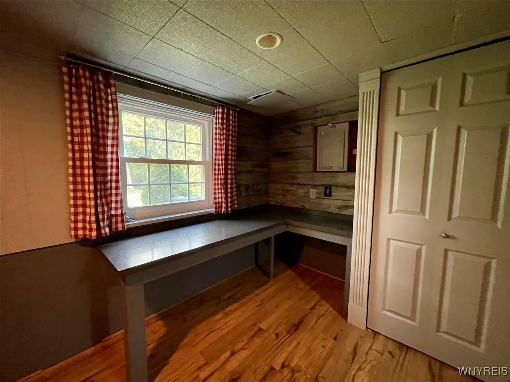 Amazing Basement with Desk Area