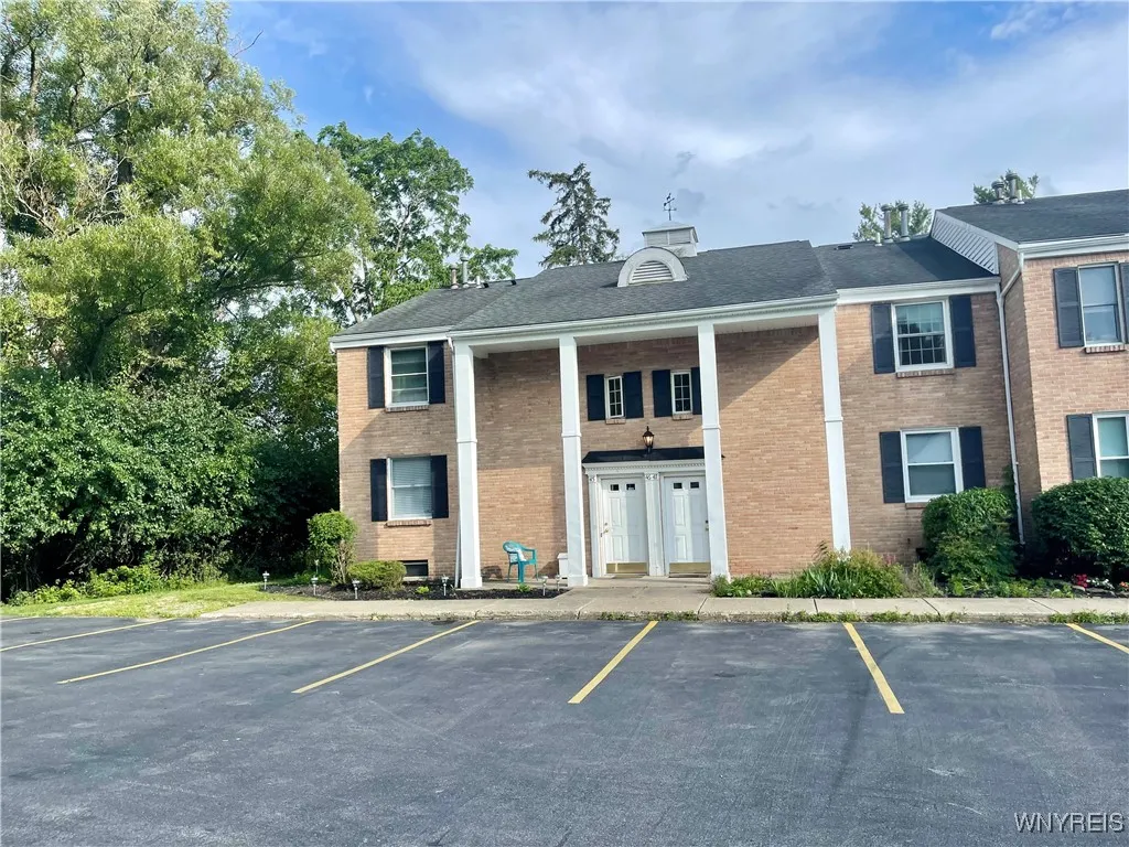270 Buffalo Road 48, Aurora, New York 14052, Aurora, New York 14052, 2 Bedrooms Bedrooms, 7 Rooms Rooms,2 BathroomsBathrooms,Residential,For Sale,270 Buffalo Road 48, Aurora, New York 14052,B1622170