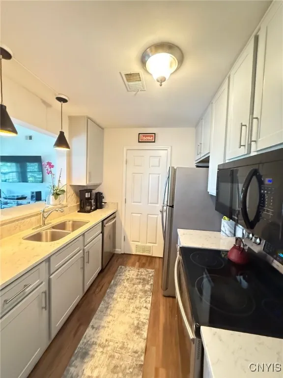 2301 Greymoor Way, Lysander, New York 13027, Lysander, New York 13027, 2 Bedrooms Bedrooms, 6 Rooms Rooms,2 BathroomsBathrooms,Residential,For Sale,2301 Greymoor Way, Lysander, New York 13027,S1622173