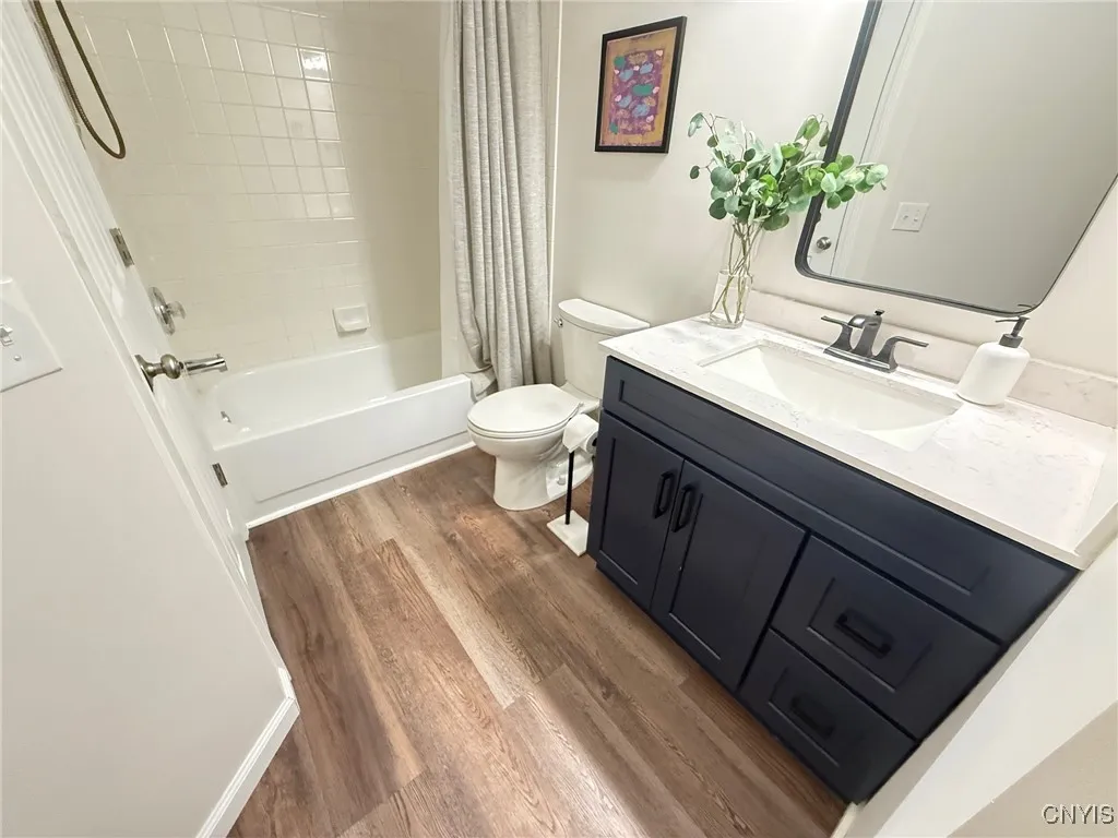 2301 Greymoor Way, Lysander, New York 13027, Lysander, New York 13027, 2 Bedrooms Bedrooms, 6 Rooms Rooms,2 BathroomsBathrooms,Residential,For Sale,2301 Greymoor Way, Lysander, New York 13027,S1622173