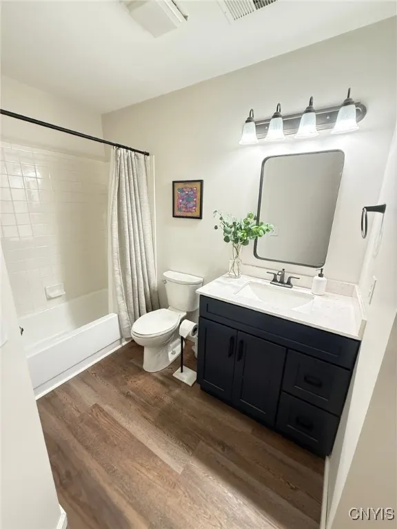 2301 Greymoor Way, Lysander, New York 13027, Lysander, New York 13027, 2 Bedrooms Bedrooms, 6 Rooms Rooms,2 BathroomsBathrooms,Residential,For Sale,2301 Greymoor Way, Lysander, New York 13027,S1622173