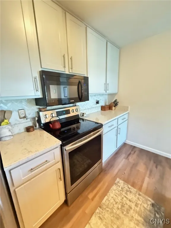 2301 Greymoor Way, Lysander, New York 13027, Lysander, New York 13027, 2 Bedrooms Bedrooms, 6 Rooms Rooms,2 BathroomsBathrooms,Residential,For Sale,2301 Greymoor Way, Lysander, New York 13027,S1622173
