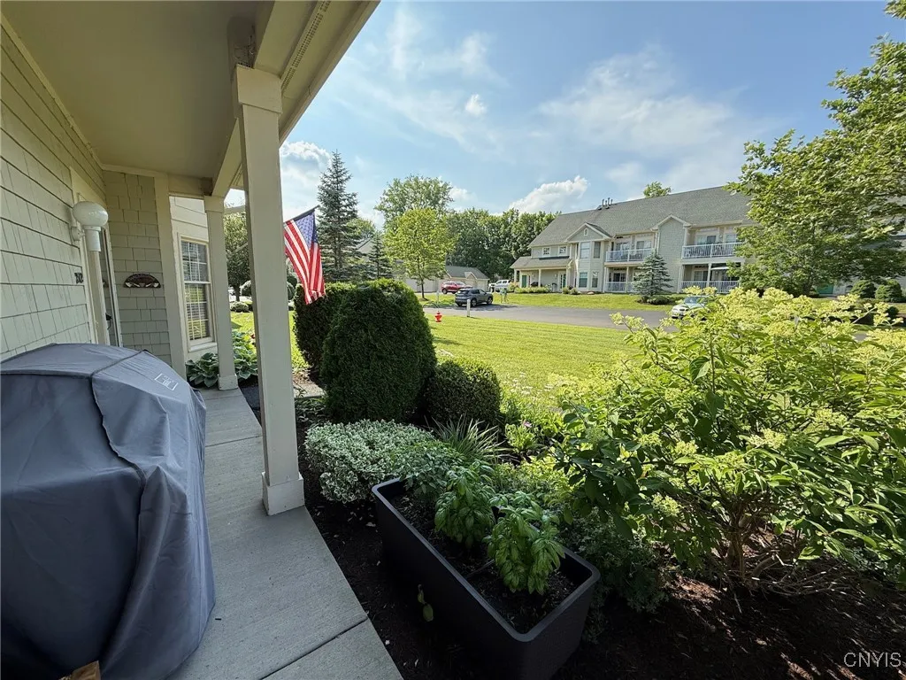 2301 Greymoor Way, Lysander, New York 13027, Lysander, New York 13027, 2 Bedrooms Bedrooms, 6 Rooms Rooms,2 BathroomsBathrooms,Residential,For Sale,2301 Greymoor Way, Lysander, New York 13027,S1622173