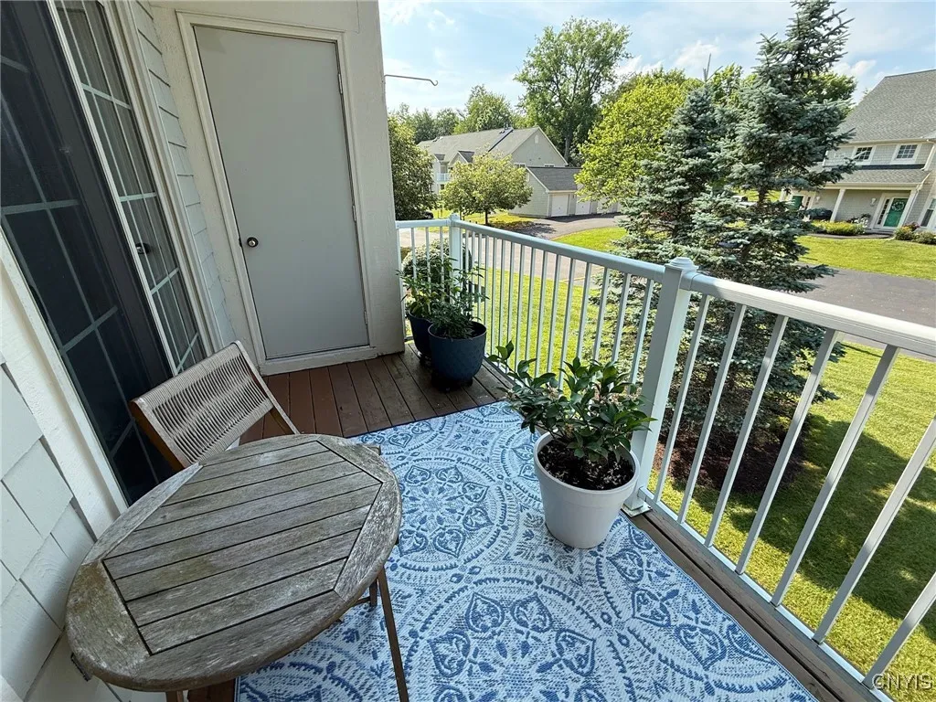 2301 Greymoor Way, Lysander, New York 13027, Lysander, New York 13027, 2 Bedrooms Bedrooms, 6 Rooms Rooms,2 BathroomsBathrooms,Residential,For Sale,2301 Greymoor Way, Lysander, New York 13027,S1622173