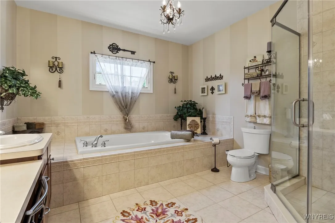 314 Landings Drive, Amherst, New York 14228, Amherst, New York 14228, 4 Bedrooms Bedrooms, 12 Rooms Rooms,2 BathroomsBathrooms,Residential,For Sale,314 Landings Drive, Amherst, New York 14228,B1622569