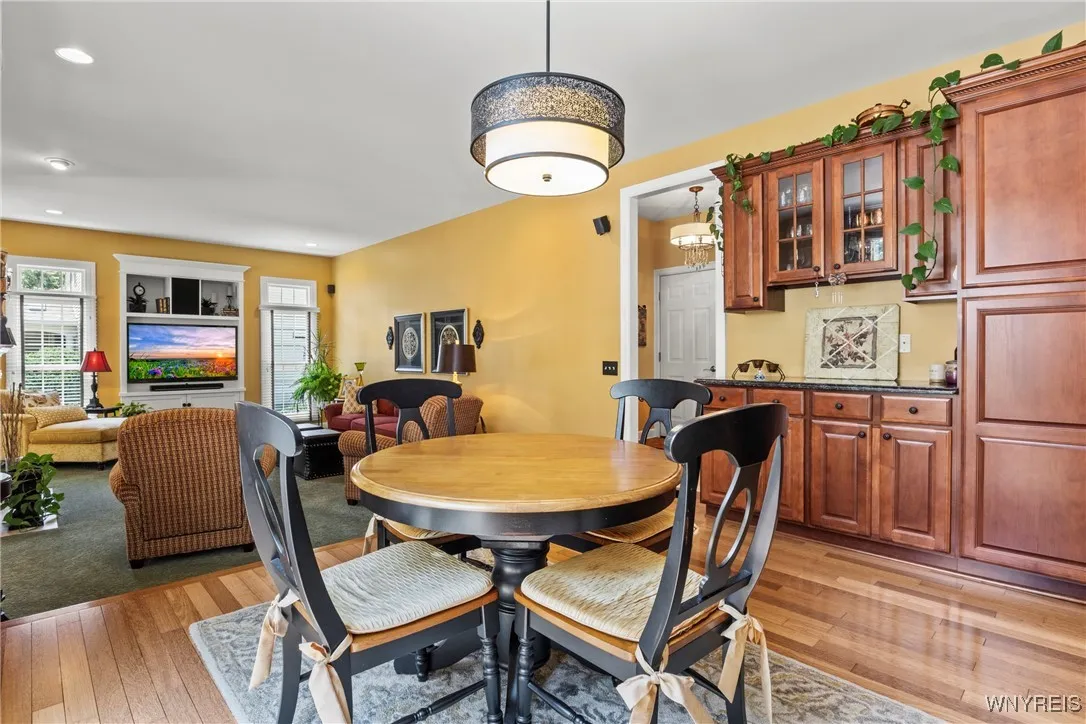 314 Landings Drive, Amherst, New York 14228, Amherst, New York 14228, 4 Bedrooms Bedrooms, 12 Rooms Rooms,2 BathroomsBathrooms,Residential,For Sale,314 Landings Drive, Amherst, New York 14228,B1622569