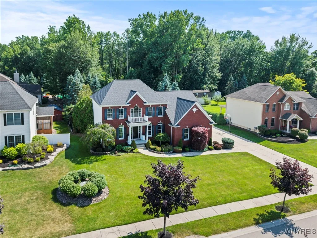 314 Landings Drive, Amherst, New York 14228, Amherst, New York 14228, 4 Bedrooms Bedrooms, 12 Rooms Rooms,2 BathroomsBathrooms,Residential,For Sale,314 Landings Drive, Amherst, New York 14228,B1622569