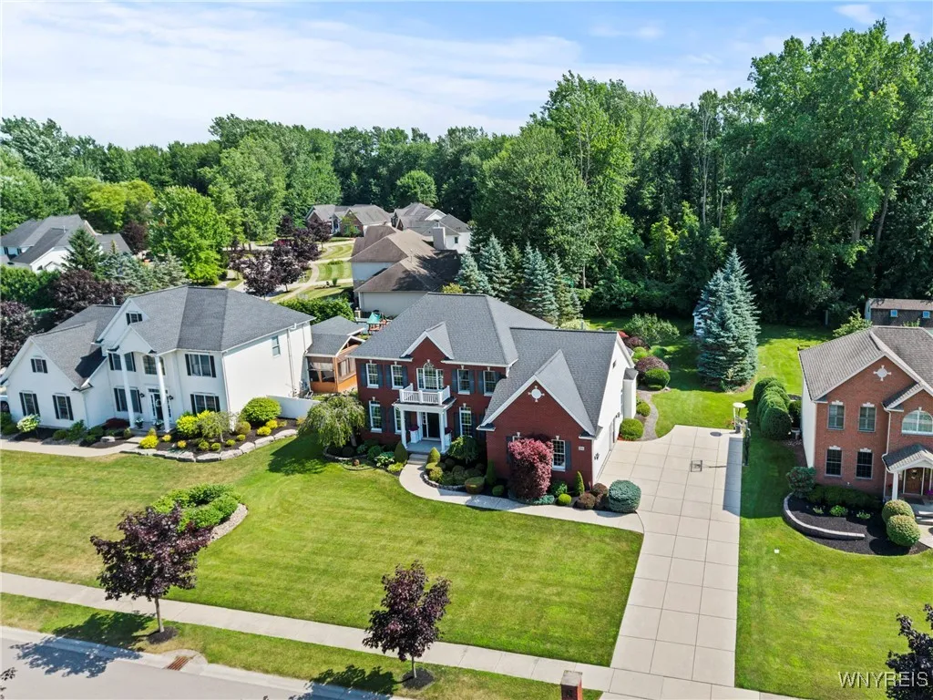 314 Landings Drive, Amherst, New York 14228, Amherst, New York 14228, 4 Bedrooms Bedrooms, 12 Rooms Rooms,2 BathroomsBathrooms,Residential,For Sale,314 Landings Drive, Amherst, New York 14228,B1622569