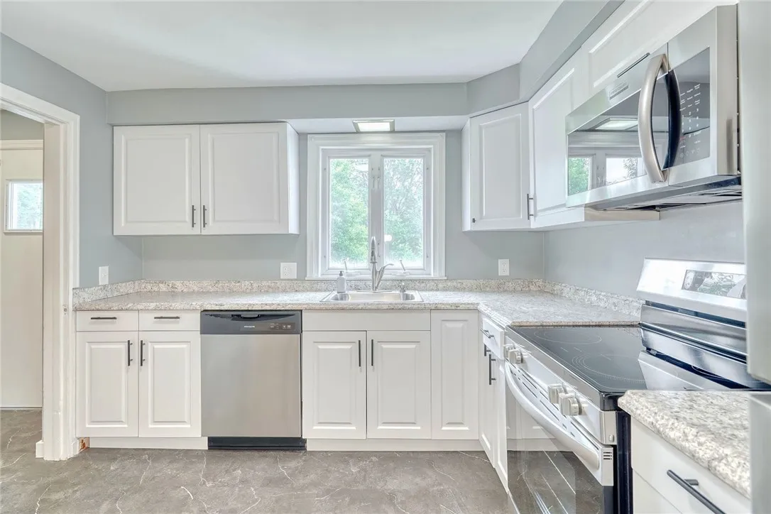 2862 Culver Road, Irondequoit, New York 14622, Irondequoit, New York 14622, 2 Bedrooms Bedrooms, 8 Rooms Rooms,1 BathroomBathrooms,Residential,For Sale,2862 Culver Road, Irondequoit, New York 14622,R1619973