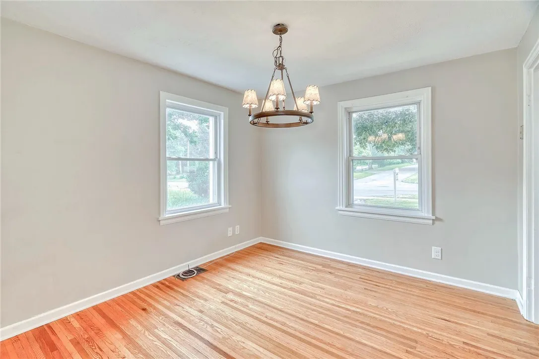 2862 Culver Road, Irondequoit, New York 14622, Irondequoit, New York 14622, 2 Bedrooms Bedrooms, 8 Rooms Rooms,1 BathroomBathrooms,Residential,For Sale,2862 Culver Road, Irondequoit, New York 14622,R1619973