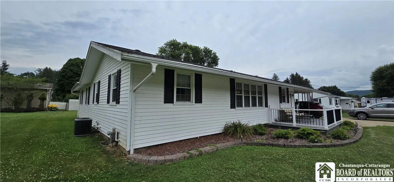 1710 Haskell Parkway, Portville, New York 14760, Portville, New York 14760, 4 Bedrooms Bedrooms, 8 Rooms Rooms,1 BathroomBathrooms,Residential,For Sale,1710 Haskell Parkway, Portville, New York 14760,R1622497