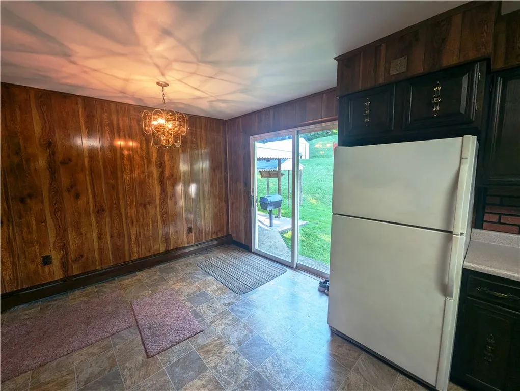 310 East Green Street, Smethport Boro, Pennsylvani, Smethport Boro, Pennsylvania 16749, 3 Bedrooms Bedrooms, 9 Rooms Rooms,2 BathroomsBathrooms,Residential,For Sale,310 East Green Street, Smethport Boro, Pennsylvani,R1622328