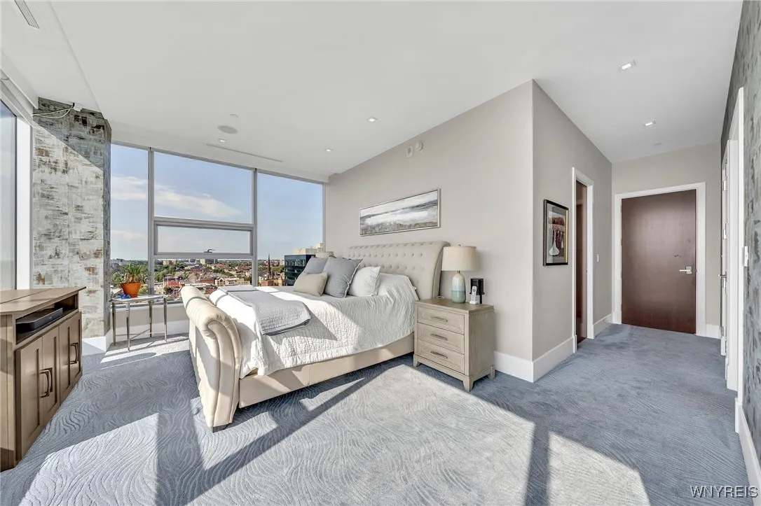 200 Delaware Avenue 1501, Buffalo, New York 14202, Buffalo, New York 14202, 3 Bedrooms Bedrooms, 7 Rooms Rooms,3 BathroomsBathrooms,Residential,For Sale,200 Delaware Avenue 1501, Buffalo, New York 14202,B1622316