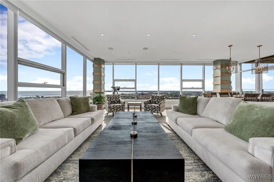 200 Delaware Avenue 1501, Buffalo, New York 14202, Buffalo, New York 14202, 3 Bedrooms Bedrooms, 7 Rooms Rooms,3 BathroomsBathrooms,Residential,For Sale,200 Delaware Avenue 1501, Buffalo, New York 14202,B1622316