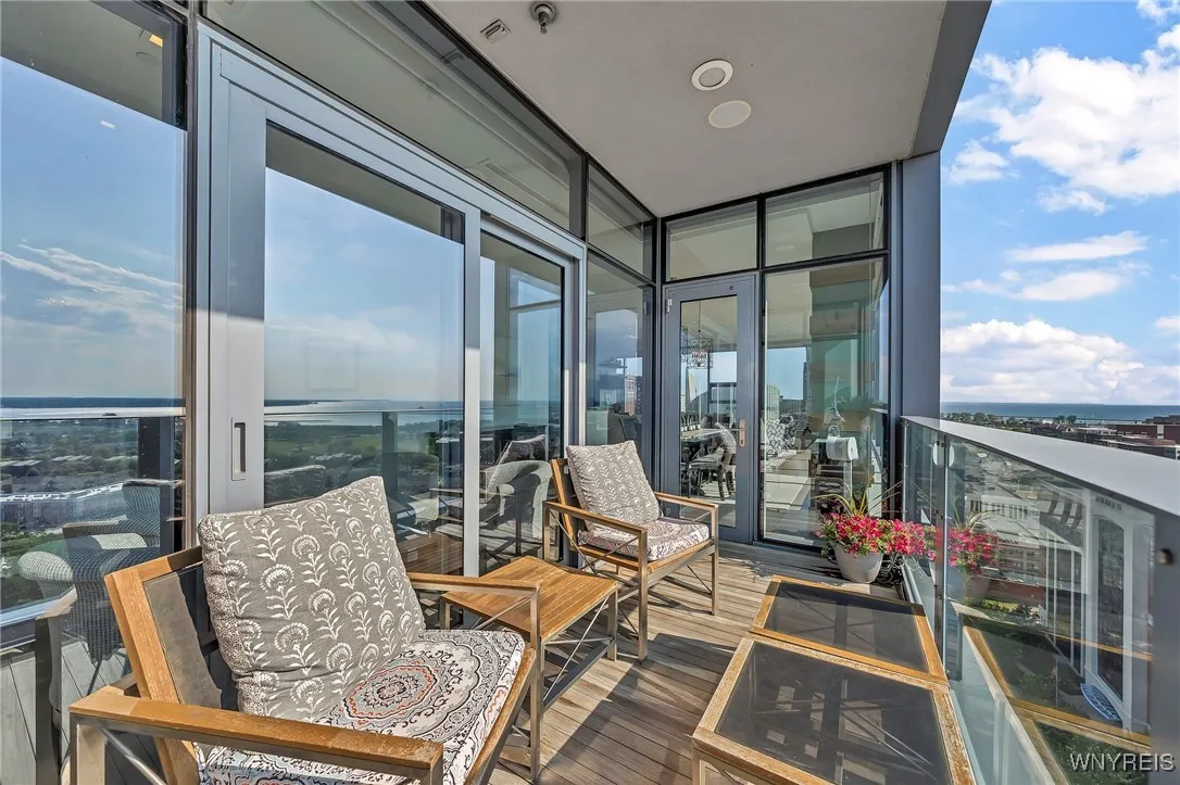 200 Delaware Avenue 1501, Buffalo, New York 14202, Buffalo, New York 14202, 3 Bedrooms Bedrooms, 7 Rooms Rooms,3 BathroomsBathrooms,Residential,For Sale,200 Delaware Avenue 1501, Buffalo, New York 14202,B1622316
