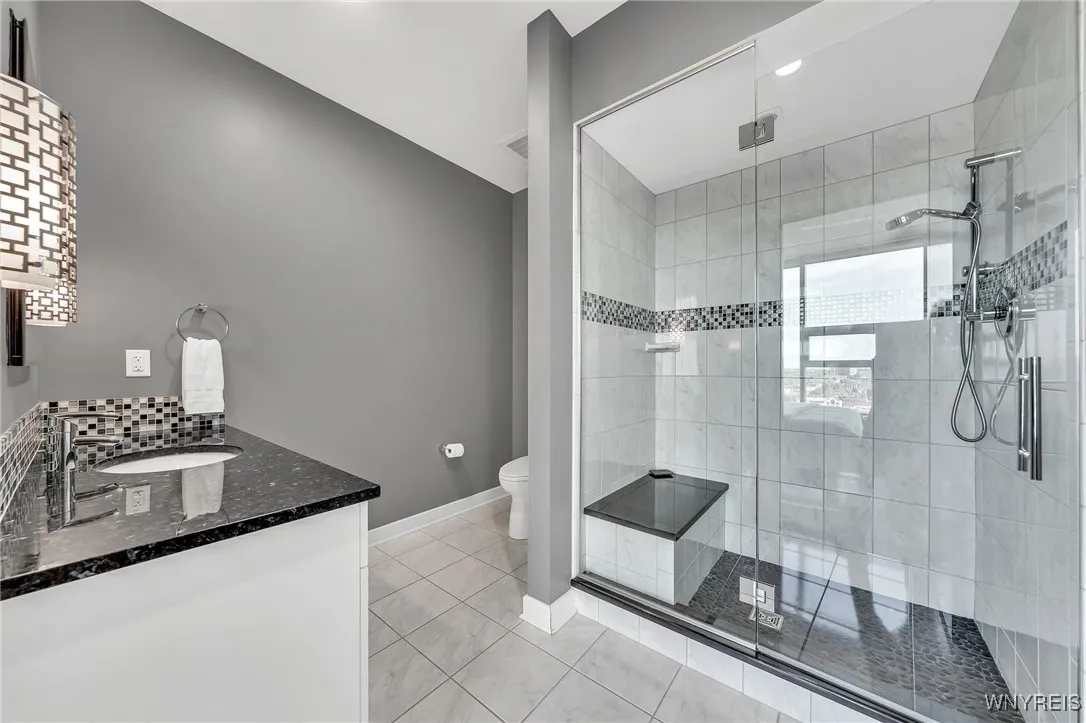 200 Delaware Avenue 1501, Buffalo, New York 14202, Buffalo, New York 14202, 3 Bedrooms Bedrooms, 7 Rooms Rooms,3 BathroomsBathrooms,Residential,For Sale,200 Delaware Avenue 1501, Buffalo, New York 14202,B1622316