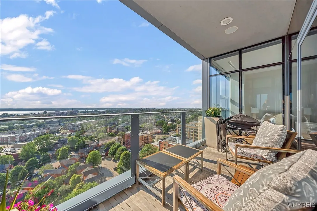 200 Delaware Avenue 1501, Buffalo, New York 14202, Buffalo, New York 14202, 3 Bedrooms Bedrooms, 7 Rooms Rooms,3 BathroomsBathrooms,Residential,For Sale,200 Delaware Avenue 1501, Buffalo, New York 14202,B1622316