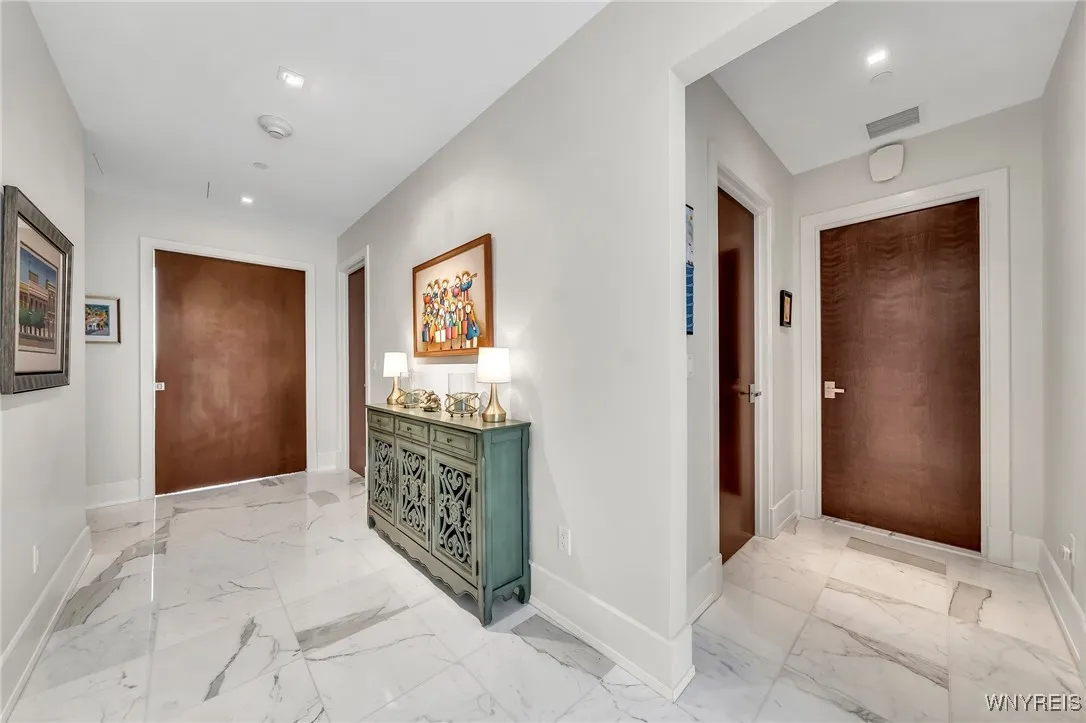200 Delaware Avenue 1501, Buffalo, New York 14202, Buffalo, New York 14202, 3 Bedrooms Bedrooms, 7 Rooms Rooms,3 BathroomsBathrooms,Residential,For Sale,200 Delaware Avenue 1501, Buffalo, New York 14202,B1622316