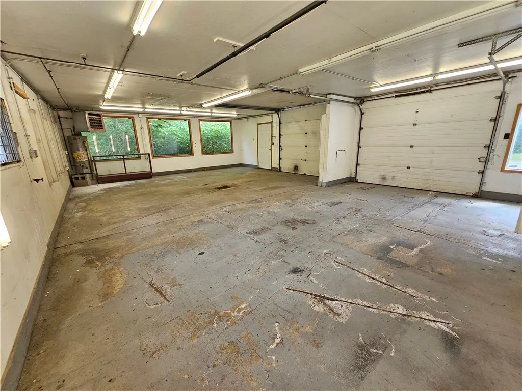 5009 East Main Street Road, Batavia, New York 1402, Batavia, New York 14020, ,Commercial Lease,For Rent,5009 East Main Street Road, Batavia, New York 1402,R1622584