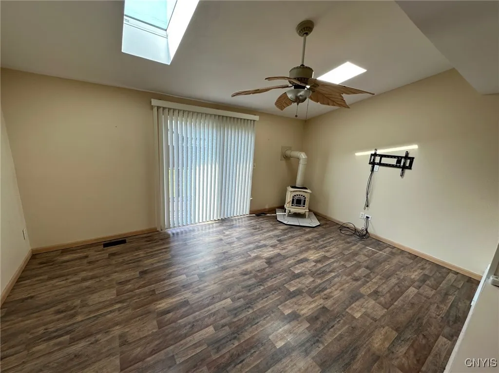 6148 Bethlehem Lane, Cicero, New York 13039, Cicero, New York 13039, 2 Bedrooms Bedrooms, 6 Rooms Rooms,1 BathroomBathrooms,Residential Lease,For Rent,6148 Bethlehem Lane, Cicero, New York 13039,S1622579