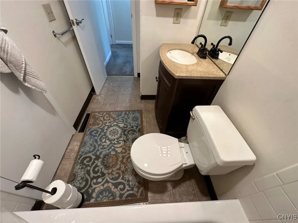 6148 Bethlehem Lane, Cicero, New York 13039, Cicero, New York 13039, 2 Bedrooms Bedrooms, 6 Rooms Rooms,1 BathroomBathrooms,Residential Lease,For Rent,6148 Bethlehem Lane, Cicero, New York 13039,S1622579
