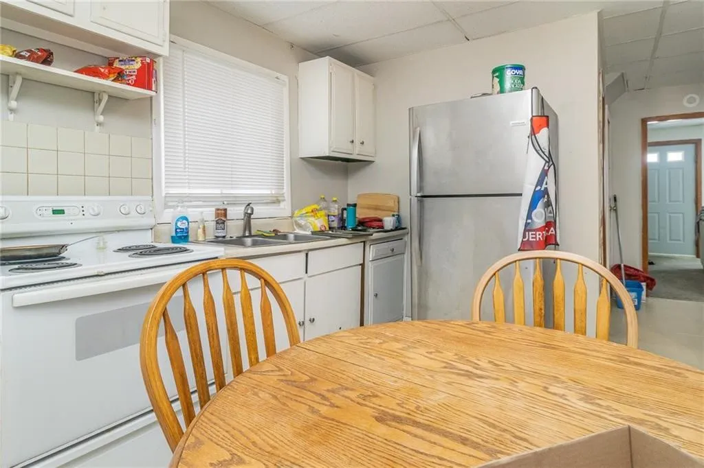 430 Ridgeway Avenue, Rochester, New York 14615, Rochester, New York 14615, 3 Bedrooms Bedrooms, ,2 BathroomsBathrooms,Residential,For Sale,430 Ridgeway Avenue, Rochester, New York 14615,R1622371