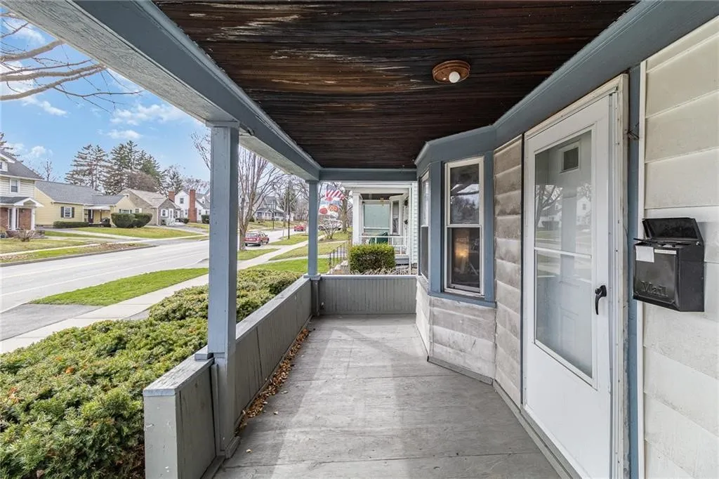 430 Ridgeway Avenue, Rochester, New York 14615, Rochester, New York 14615, 3 Bedrooms Bedrooms, ,2 BathroomsBathrooms,Residential,For Sale,430 Ridgeway Avenue, Rochester, New York 14615,R1622371