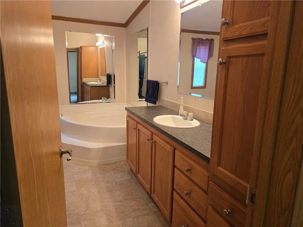 68 Hillside Dr Drive, Avon, New York 14414, Avon, New York 14414, 3 Bedrooms Bedrooms, 6 Rooms Rooms,2 BathroomsBathrooms,Residential,For Sale,68 Hillside Dr Drive, Avon, New York 14414,0,R1622218