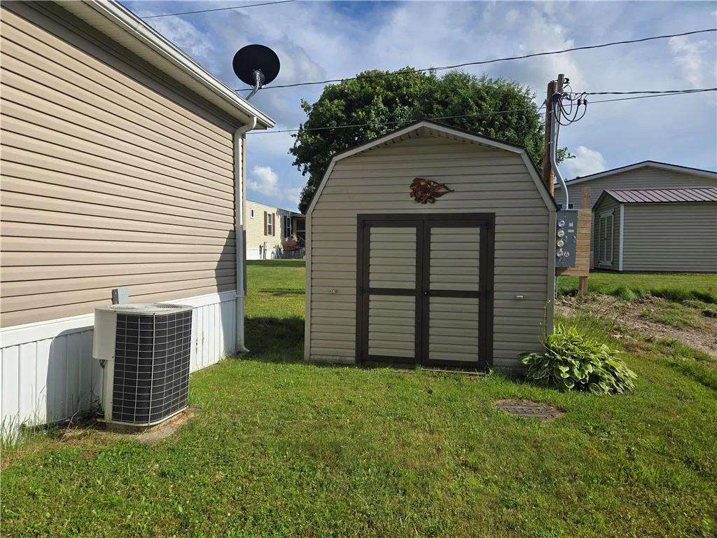 68 Hillside Dr Drive, Avon, New York 14414, Avon, New York 14414, 3 Bedrooms Bedrooms, 6 Rooms Rooms,2 BathroomsBathrooms,Residential,For Sale,68 Hillside Dr Drive, Avon, New York 14414,0,R1622218