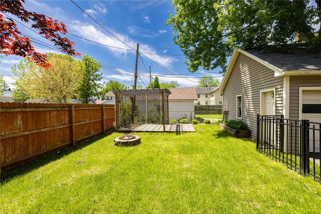 1043 Genesee Park Boulevard, Rochester, New York 1, Rochester, New York 14619, 3 Bedrooms Bedrooms, 6 Rooms Rooms,1 BathroomBathrooms,Residential,For Sale,1043 Genesee Park Boulevard, Rochester, New York 1,R1622596