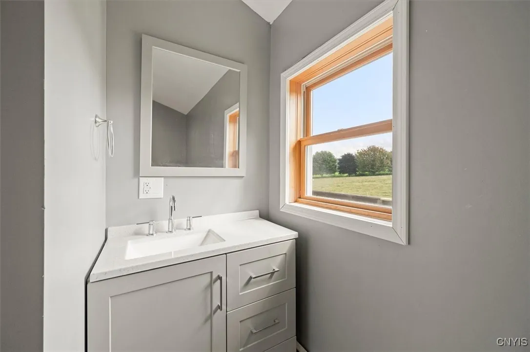 5640 Fearon Road, Eaton, New York 13408, Eaton, New York 13408, 5 Bedrooms Bedrooms, 8 Rooms Rooms,2 BathroomsBathrooms,Residential,For Sale,5640 Fearon Road, Eaton, New York 13408,S1621144
