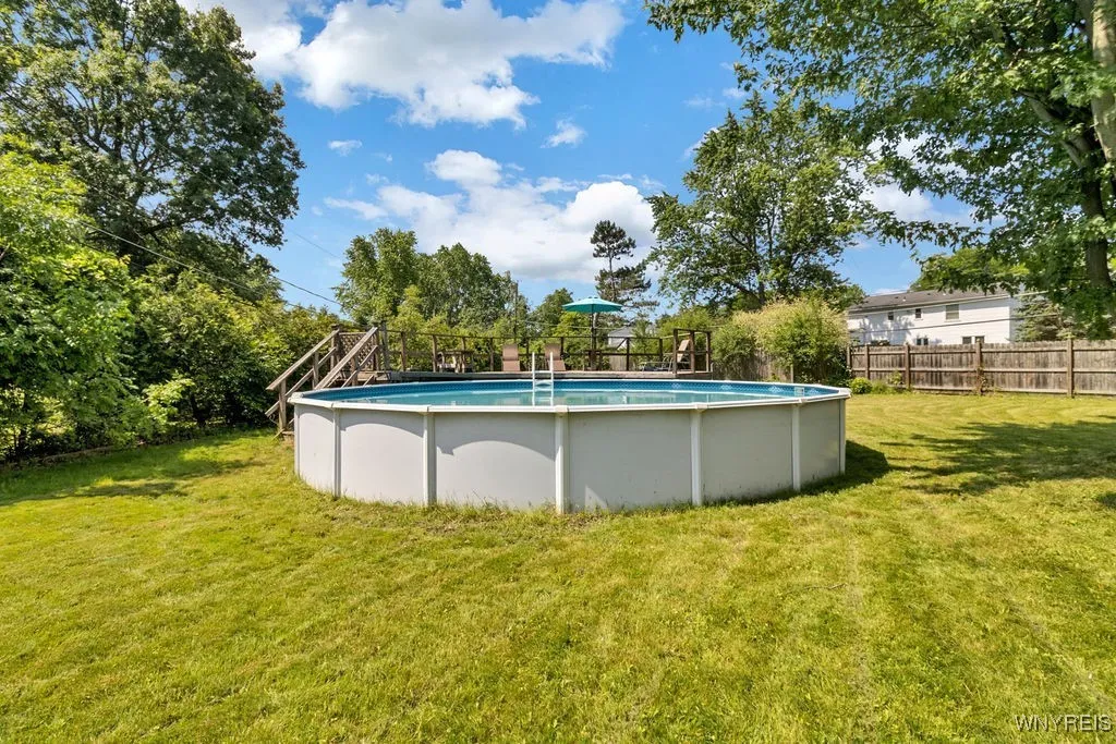 24 Rosewood Drive, Amherst, New York 14221, Amherst, New York 14221, 4 Bedrooms Bedrooms, 10 Rooms Rooms,2 BathroomsBathrooms,Residential,For Sale,24 Rosewood Drive, Amherst, New York 14221,B1622204
