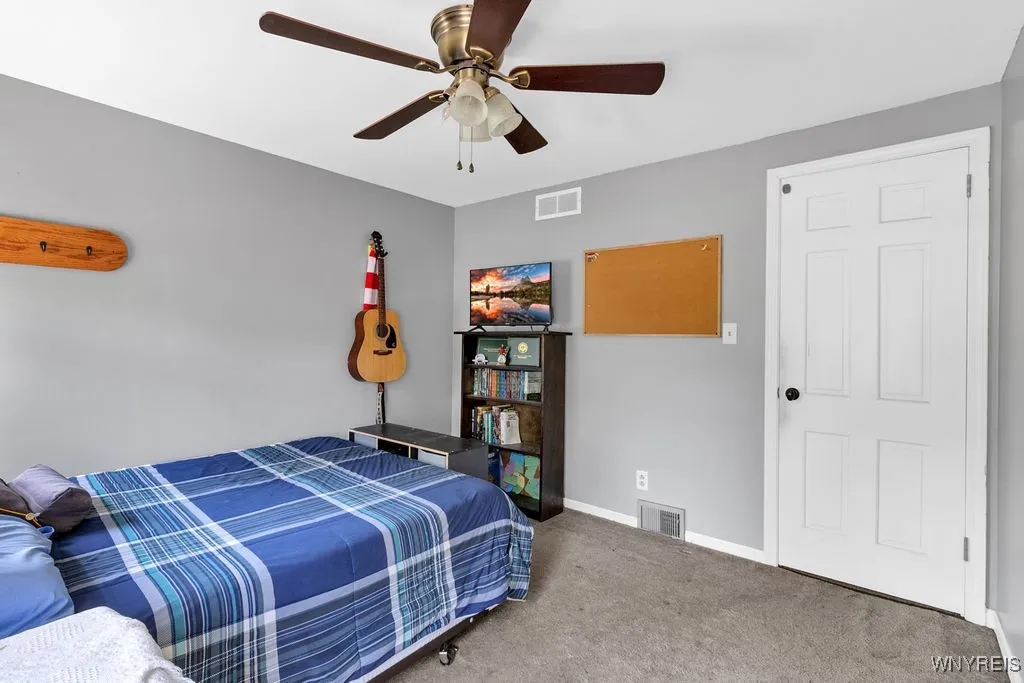 24 Rosewood Drive, Amherst, New York 14221, Amherst, New York 14221, 4 Bedrooms Bedrooms, 10 Rooms Rooms,2 BathroomsBathrooms,Residential,For Sale,24 Rosewood Drive, Amherst, New York 14221,B1622204