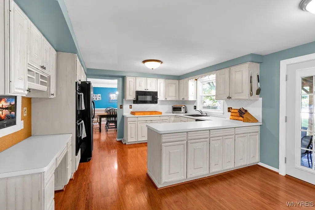 24 Rosewood Drive, Amherst, New York 14221, Amherst, New York 14221, 4 Bedrooms Bedrooms, 10 Rooms Rooms,2 BathroomsBathrooms,Residential,For Sale,24 Rosewood Drive, Amherst, New York 14221,B1622204