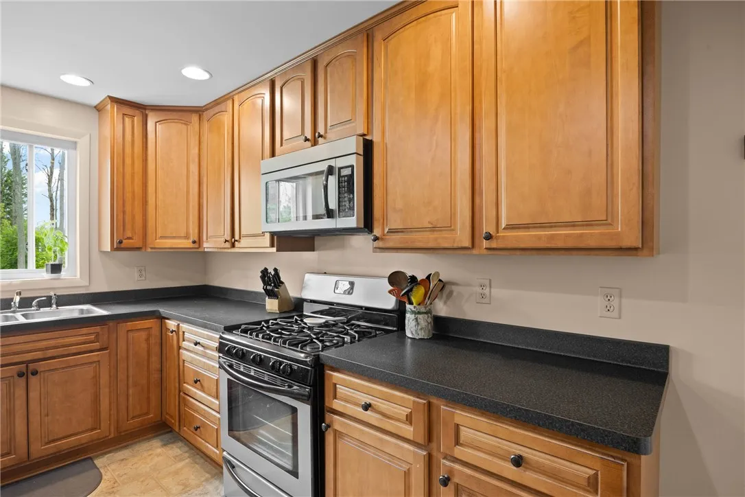5993 South Geneva Road, Sodus, New York 14551, Sodus, New York 14551, 3 Bedrooms Bedrooms, 9 Rooms Rooms,1 BathroomBathrooms,Residential,For Sale,5993 South Geneva Road, Sodus, New York 14551,R1621252