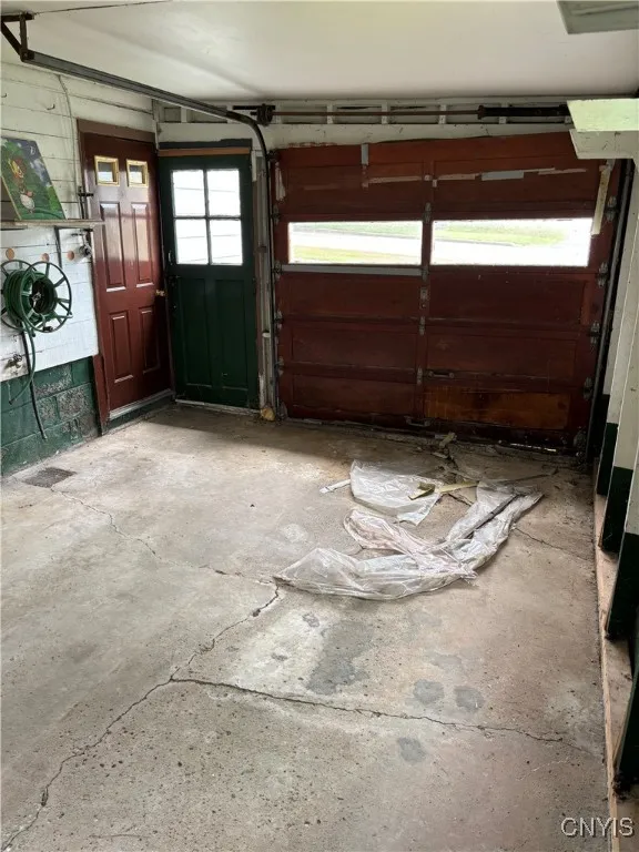 39 Standart Avenue, Auburn, New York 13021, Auburn, New York 13021, 3 Bedrooms Bedrooms, 6 Rooms Rooms,1 BathroomBathrooms,Residential,For Sale,39 Standart Avenue, Auburn, New York 13021,S1620652