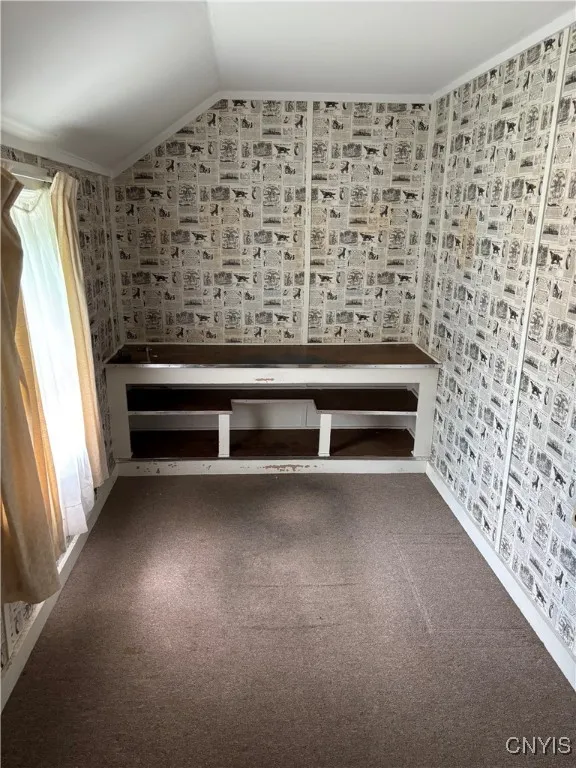 39 Standart Avenue, Auburn, New York 13021, Auburn, New York 13021, 3 Bedrooms Bedrooms, 6 Rooms Rooms,1 BathroomBathrooms,Residential,For Sale,39 Standart Avenue, Auburn, New York 13021,S1620652