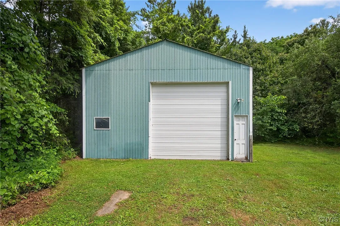 Pole barn