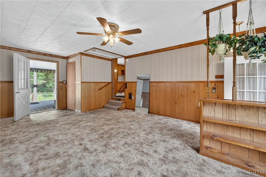 7165 Manlius Center Road, Manlius, New York 13057, Manlius, New York 13057, 3 Bedrooms Bedrooms, 7 Rooms Rooms,1 BathroomBathrooms,Residential,For Sale,7165 Manlius Center Road, Manlius, New York 13057,S1621430