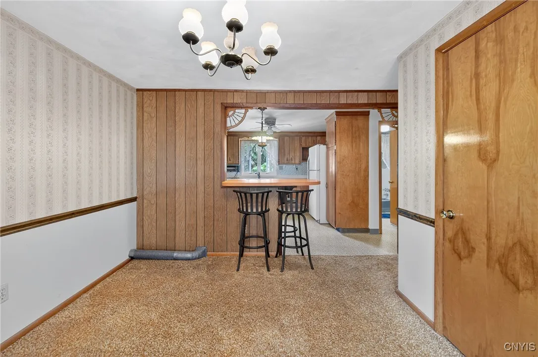 7165 Manlius Center Road, Manlius, New York 13057, Manlius, New York 13057, 3 Bedrooms Bedrooms, 7 Rooms Rooms,1 BathroomBathrooms,Residential,For Sale,7165 Manlius Center Road, Manlius, New York 13057,S1621430