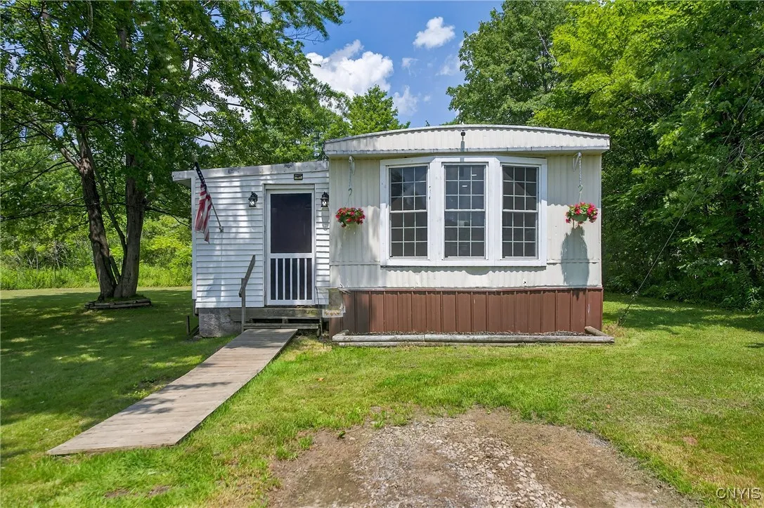 2762 County Route 45, Volney, New York 13069, Volney, New York 13069, 3 Bedrooms Bedrooms, 6 Rooms Rooms,1 BathroomBathrooms,Residential,For Sale,2762 County Route 45, Volney, New York 13069,S1622198