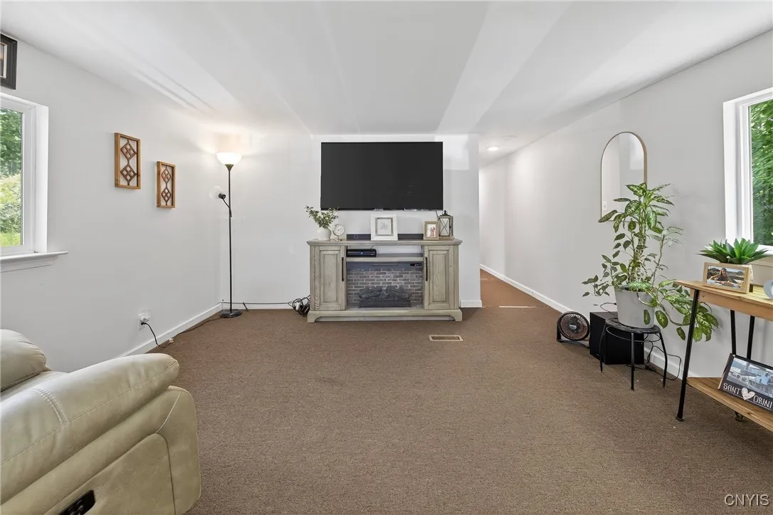 2762 County Route 45, Volney, New York 13069, Volney, New York 13069, 3 Bedrooms Bedrooms, 6 Rooms Rooms,1 BathroomBathrooms,Residential,For Sale,2762 County Route 45, Volney, New York 13069,S1622198