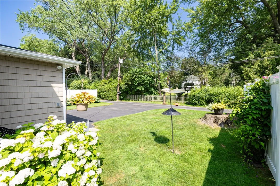 36 Dover Park, Brighton, New York 14610, Brighton, New York 14610, 3 Bedrooms Bedrooms, 7 Rooms Rooms,1 BathroomBathrooms,Residential,For Sale,36 Dover Park, Brighton, New York 14610,R1619764