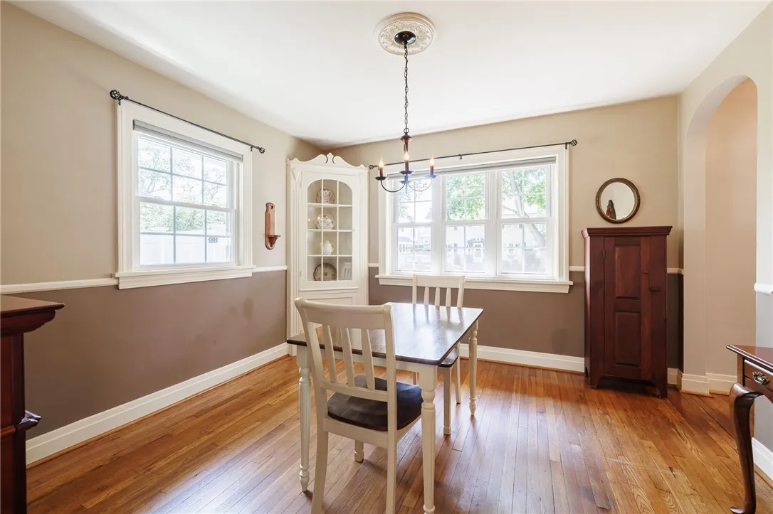 36 Dover Park, Brighton, New York 14610, Brighton, New York 14610, 3 Bedrooms Bedrooms, 7 Rooms Rooms,1 BathroomBathrooms,Residential,For Sale,36 Dover Park, Brighton, New York 14610,R1619764